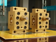 Melt pumps used in extruders