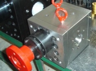 Extruder auxiliary equipment-melt pumps