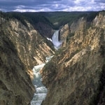 Zużyte opakowania z tworzyw wykorzystywane w parku Yellowstone