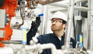 DuPont z projektem ograniczenia emisji CO2