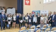 Młodzi chemicy udają się na wakacje