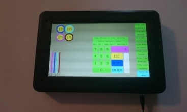 Uniwersalny system monitorowania naprężeń kolumn wtryskarek