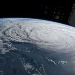 Huragan Harvey uderza w przemysł przetwórczy i petrochemiczny