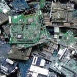 Ekstrakcja czystych metali z odpadów elektronicznych