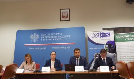 Podsumowanie debat eksperckich Kampanii "Polska Chemia"