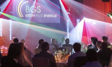 BGS Beta-Gamma-Service pokazuje proces sieciowania radiacyjnego